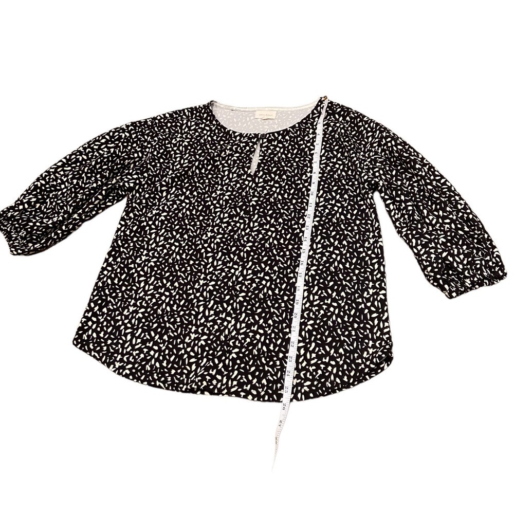 𝅺MELLODAY Black and Cream Top - Picture 10 of 10